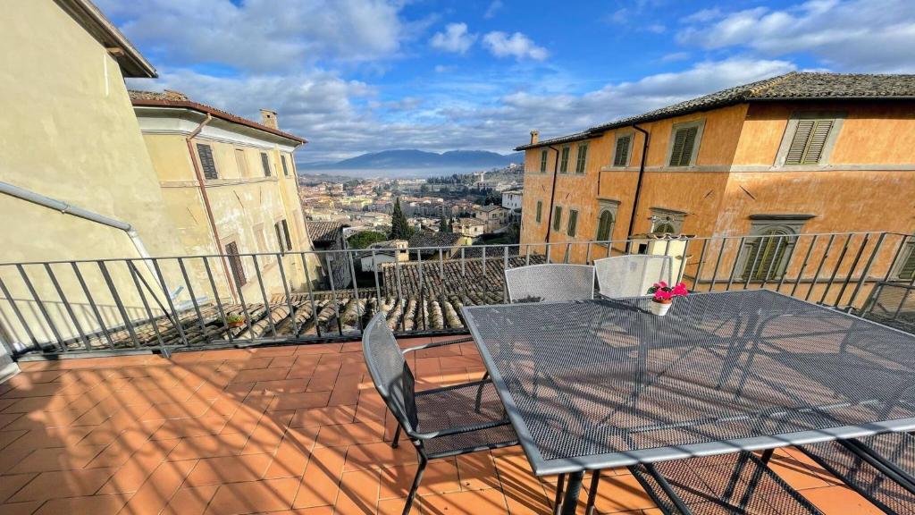 Fotografia z galérie ubytovania Terrazza Duomo With Spectacular Views from 2 large Terraces - sleeps 6 v destinácii Spoleto
