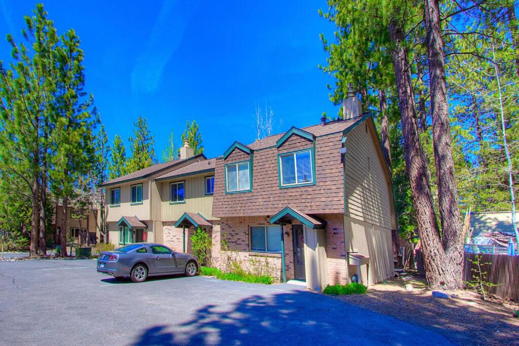 Glen Sully by Lake Tahoe Accommodations - Housity
