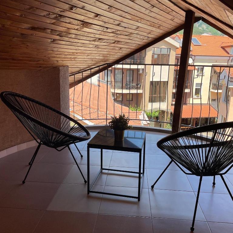 Balkón nebo terasa v ubytování Deluxe Central Rooms