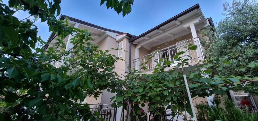 Apartments Mirjana - Apartamento De Estudio