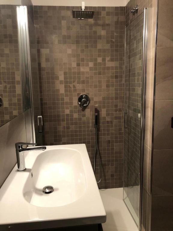 A bathroom at FORIA 58 APARTAMENTS