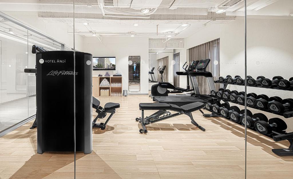 Fitness centrum a/nebo fitness zařízení v ubytování HOTEL ANDI Townscape Wuhan