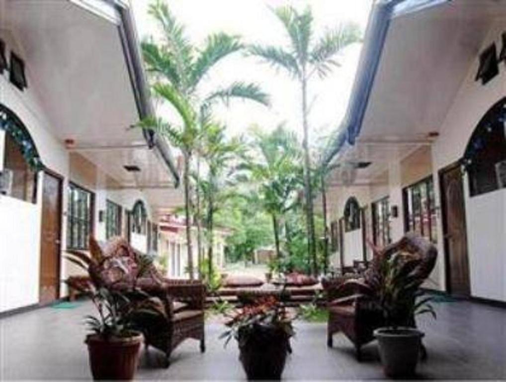 Aed väljaspool majutusasutust Residencia Boracay