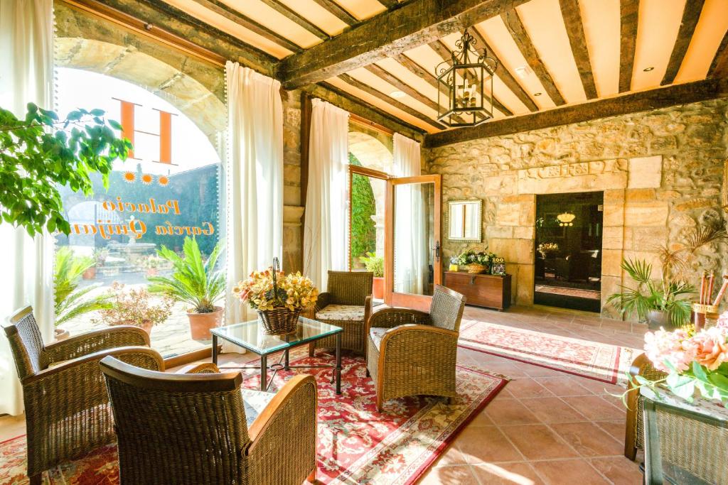Posezení v ubytování Hotel Palacio Garcia Quijano