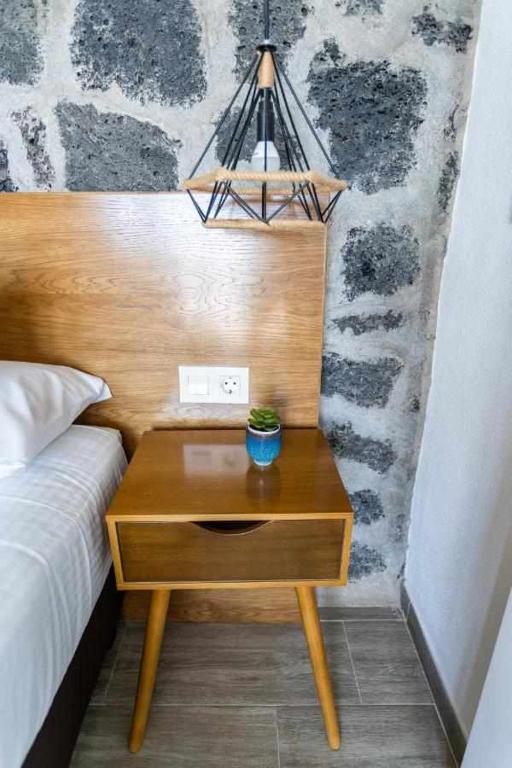 Postel nebo postele na pokoji v ubytování Suites Bene LANZAROTE
