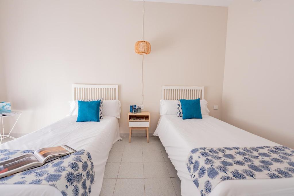 Hotel Aubí - Double Room With Balcony