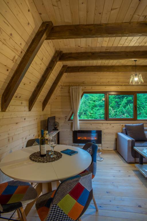 Posezení v ubytování Mountain Houses Emilija