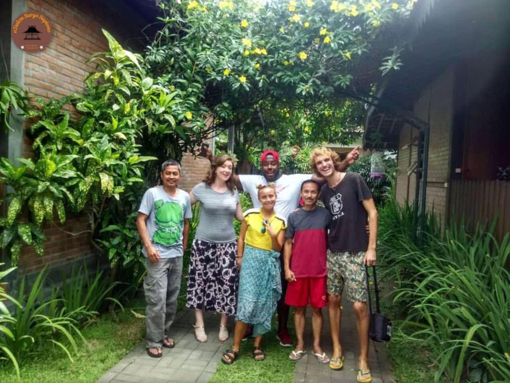 Hosté ubytování Ndalem Suryo Saptono Guest House