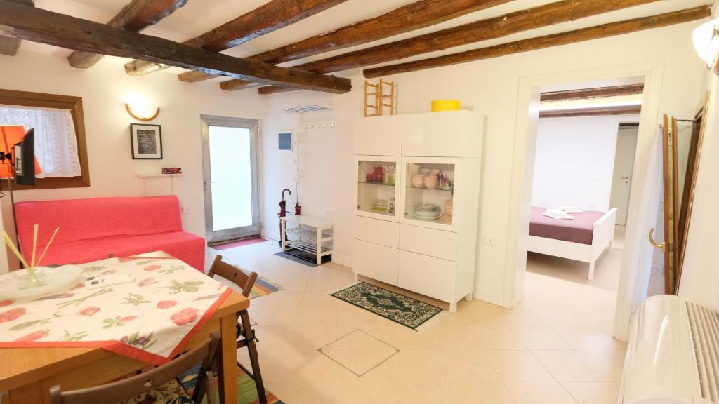 A bed or beds in a room at Casa Delle Ancore