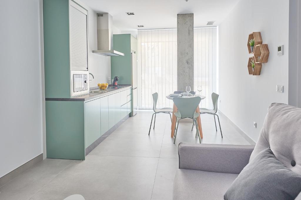 Kuchyňa alebo kuchynka v ubytovaní 9 NIDOS Céntrica Suites - Nuevo