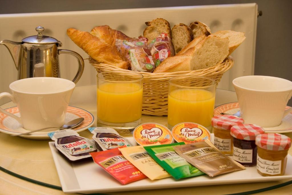 Hotel des 4 Soeurs - Resim 27