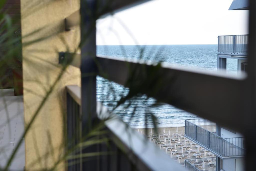 Fotografia z galérie ubytovania [Piazza Nember ] Attico con vista mare v destinácii Lido di Jesolo
