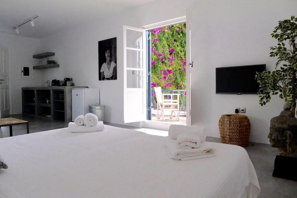 Posteľ alebo postele v izbe v ubytovaní Beautiful, sunny apartment in Mykonos Town