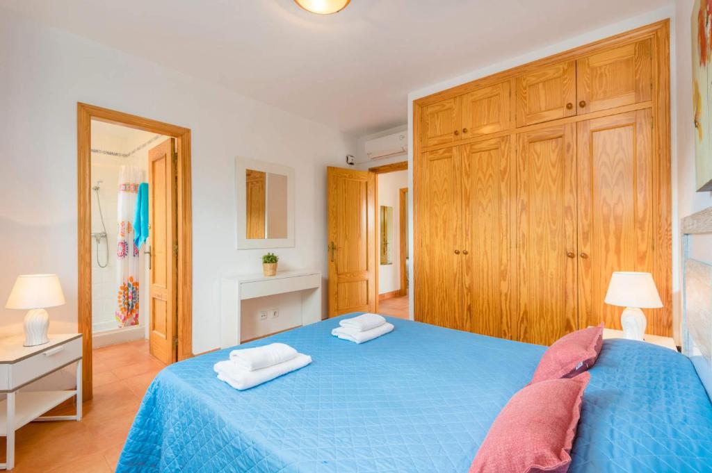 Postel nebo postele na pokoji v ubytování Villa Dolfi by Villa Plus