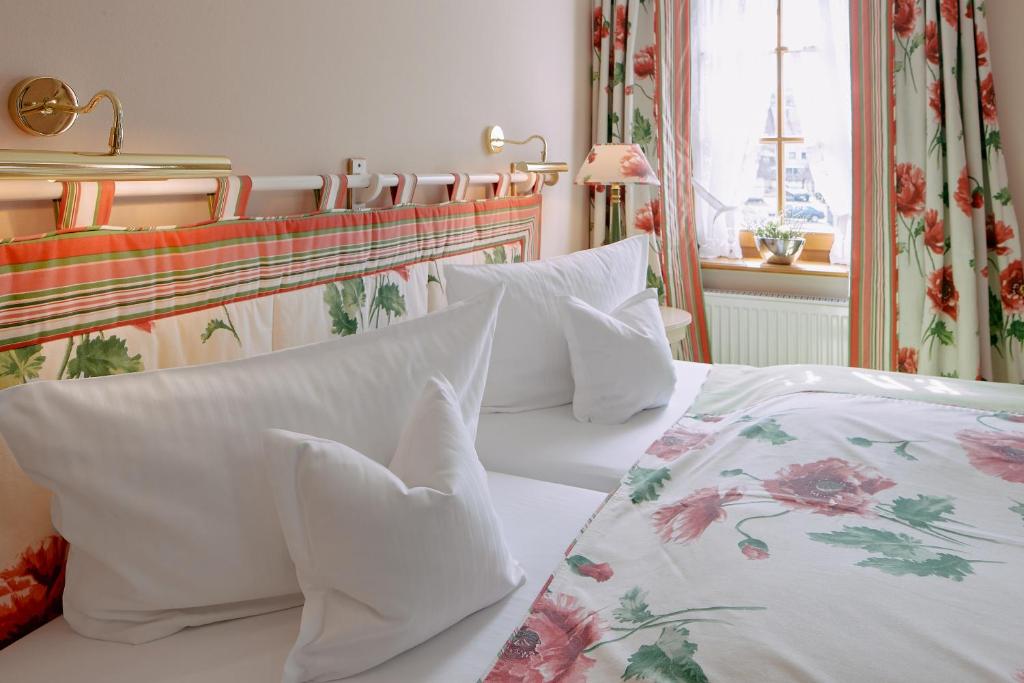 Romantik Hotel & Restaurant Hirsch - Suite Junior Con Balcón