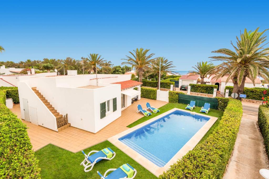 The swimming pool at or close to Villa Beltran by Villa Plus