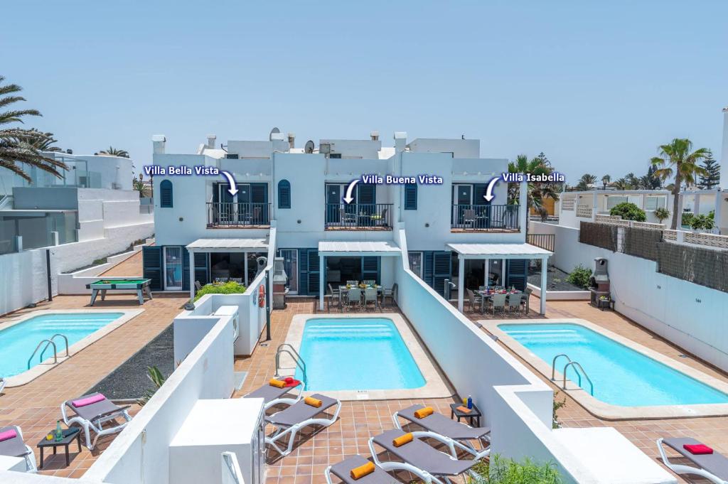 The swimming pool at or close to Villa Buena Vista by Villa Plus