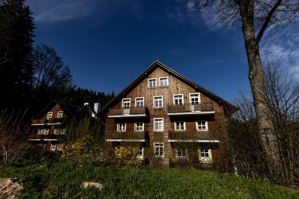 Budova, kde se apartmán nachází