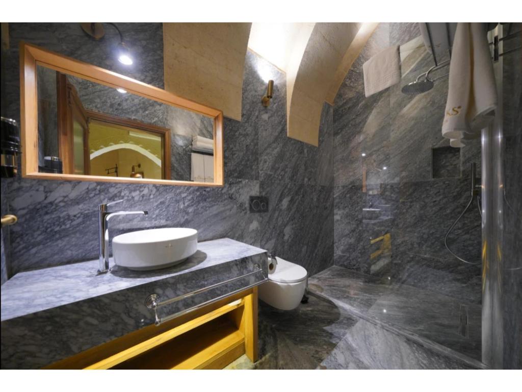Koupelna v ubytování Kappadoks Cave Hotel