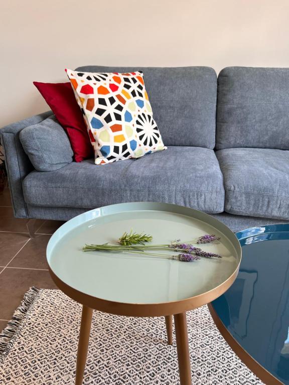Posezení v ubytování Adorable Gîte (10mn Uzès)