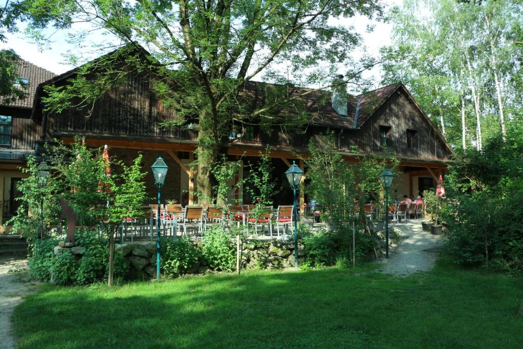 Vonkajšia záhrada v ubytovaní Steinschalerhof