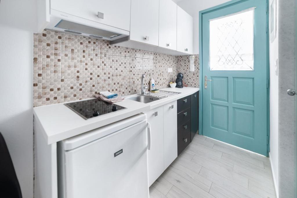 Naxos Cave Suites - 14