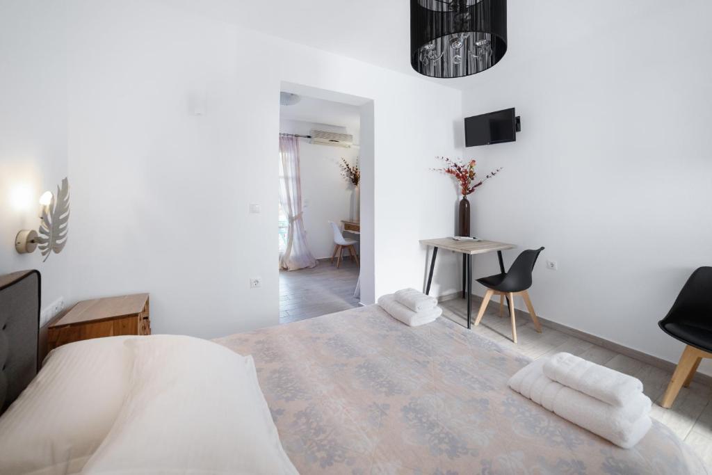 Naxos Cave Suites - 15