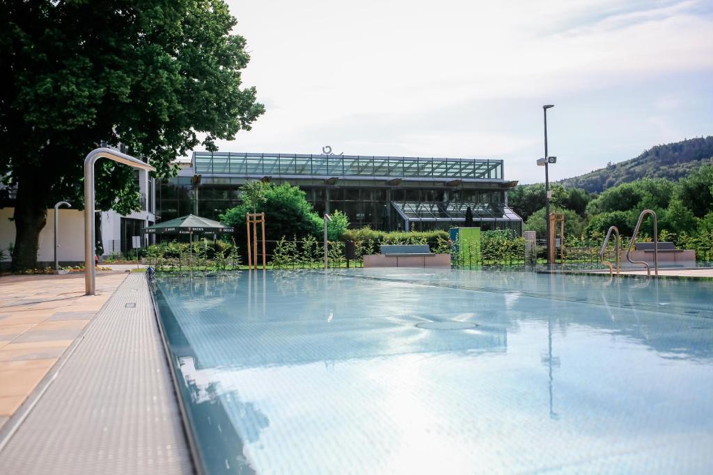 Πισίνα στο ή κοντά στο Hotel am Vitalpark