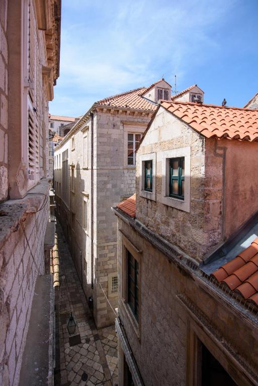 Budova, v ktorej sa apartmán nachádza