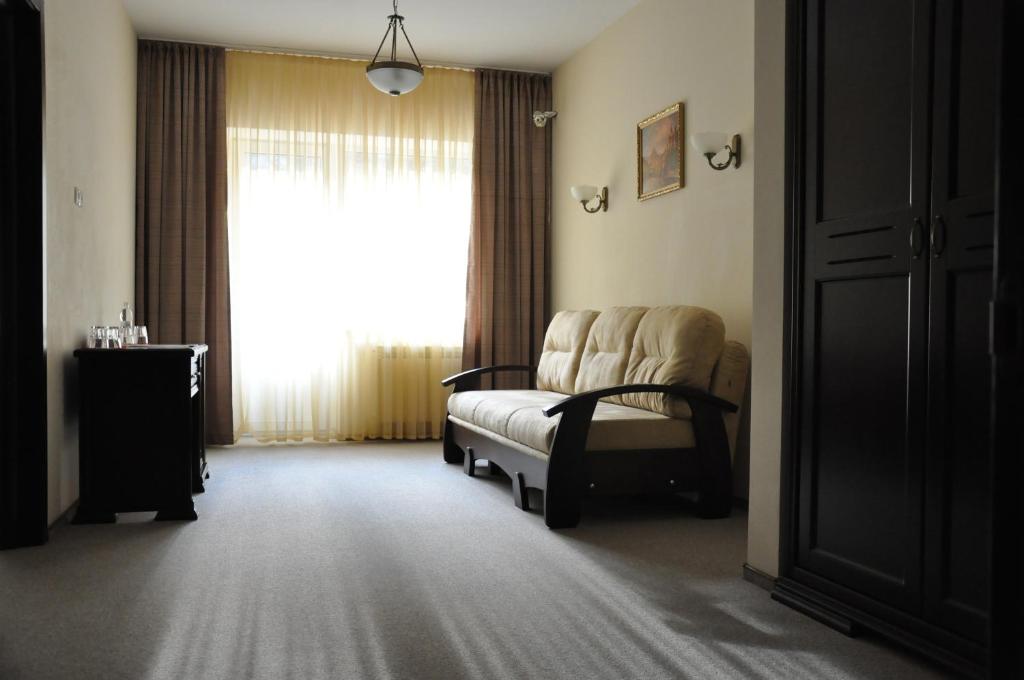 Hotel-Restaurant Complex Vensky - Chambre Double Avec Balcon