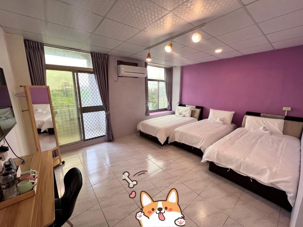 Postel nebo postele na pokoji v ubytování Happy Homestay