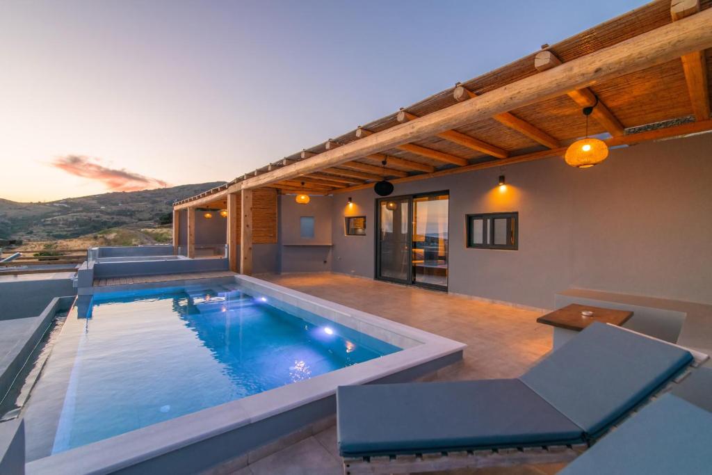 Bazén v ubytování Sunset junior suites nebo v jeho okolí