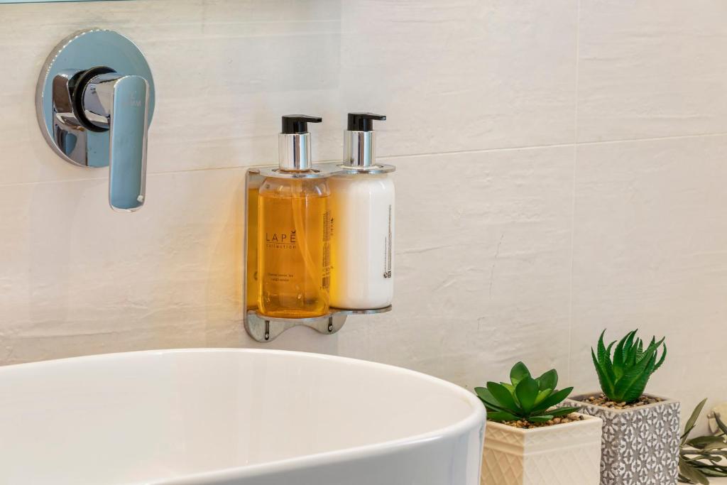 Mirablue Luxury Residences - 9