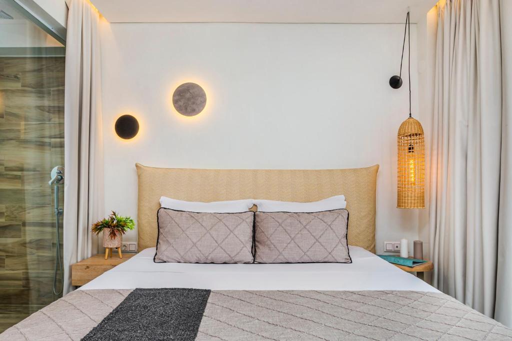 Mirablue Luxury Residences - 11