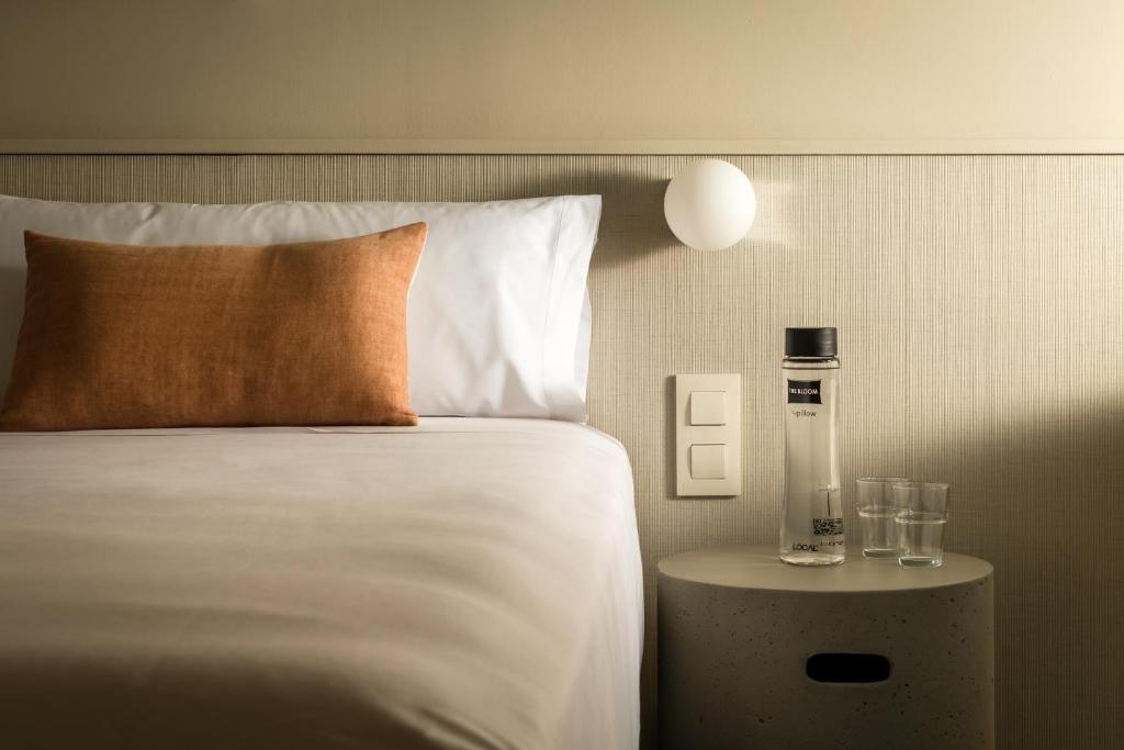 Postel nebo postele na pokoji v ubytování BYPILLOW The Bloom
