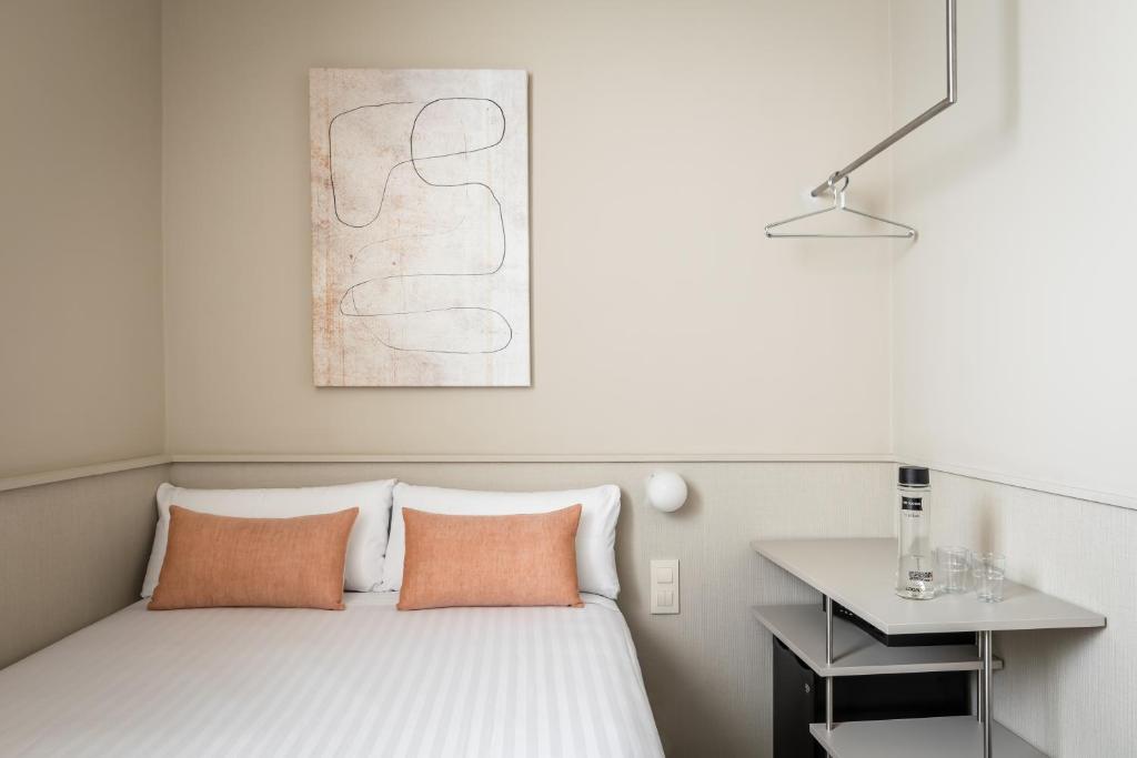 Postel nebo postele na pokoji v ubytování BYPILLOW The Bloom