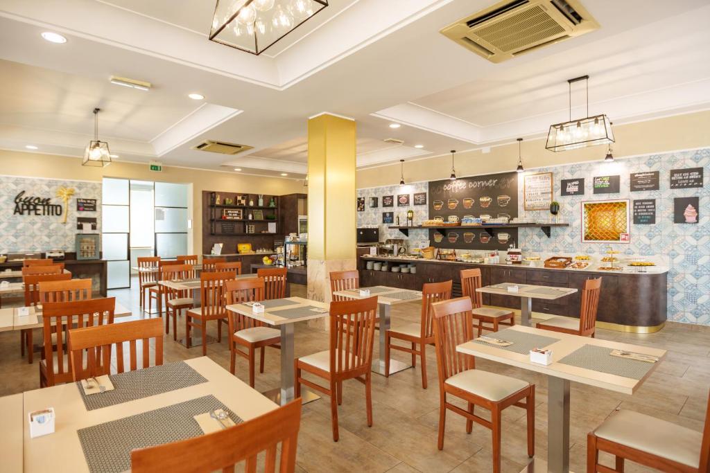 Restaurace v ubytování Hotel Rex Rimini