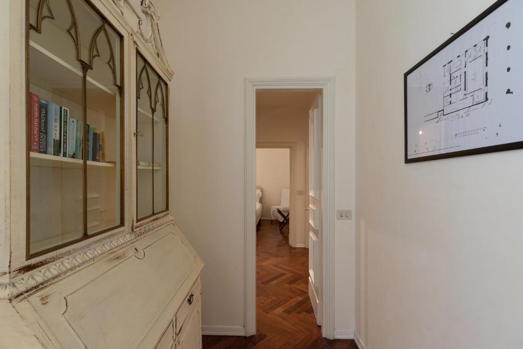 Kép Seta spacious apartment next to the Duomo szállásáról Firenzében a galériában