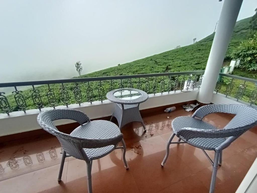 Balkón nebo terasa v ubytování The Nirvana Resort Munnar
