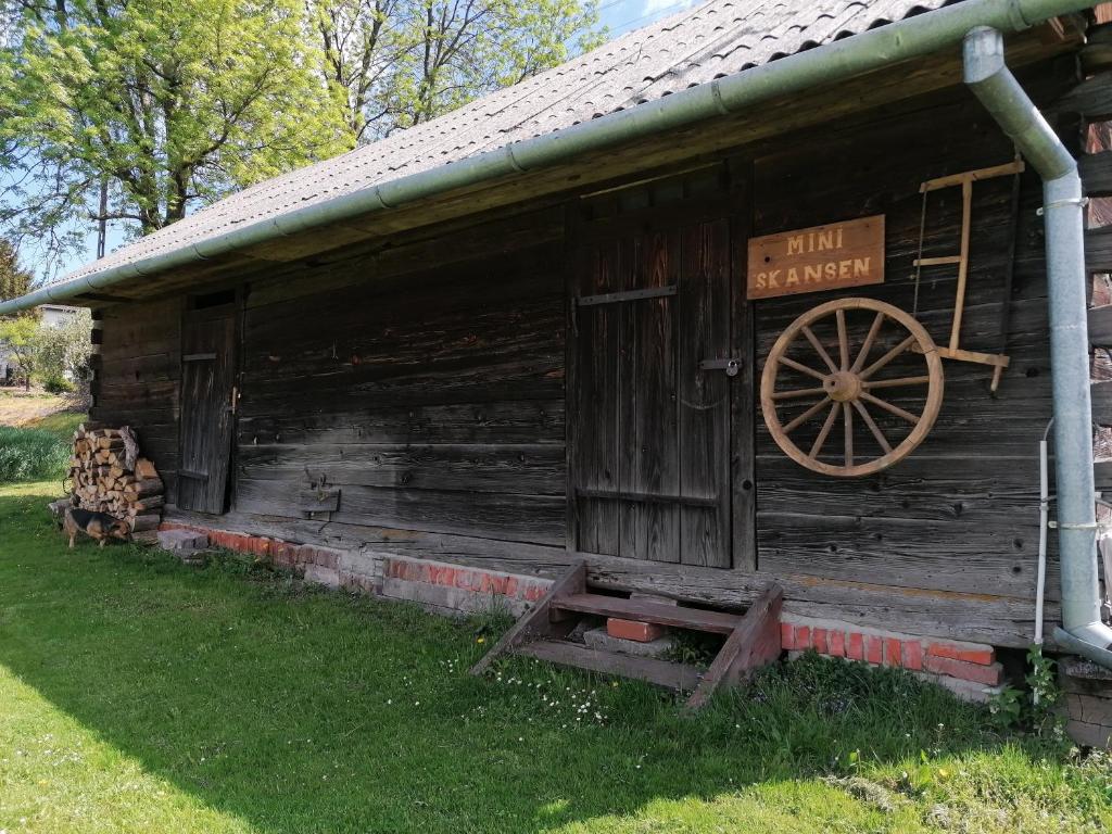 Budova, v ktorej sa dovolenkový dom nachádza