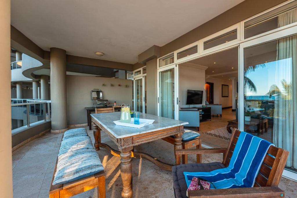 301 Ballito Manor View Pozzie at the beach, Ballito (updated prices 2024)