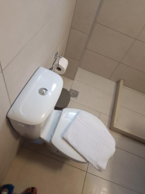 Ein Badezimmer in der Unterkunft Buganvilla Sea View apts