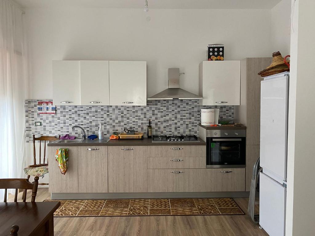 Kuchyňa alebo kuchynka v ubytovaní La casa di Gianfry