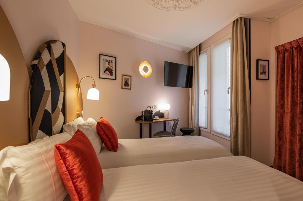 Royal Saint Germain - Resim 45