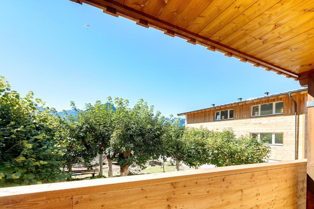 Nespecifikovaný výhled na hory nebo výhled na hory při pohledu z hotelu