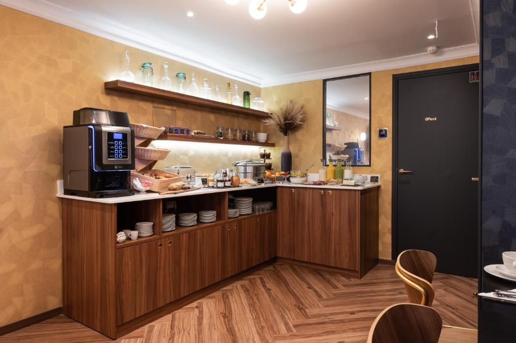 Royal Saint Germain - Resim 32