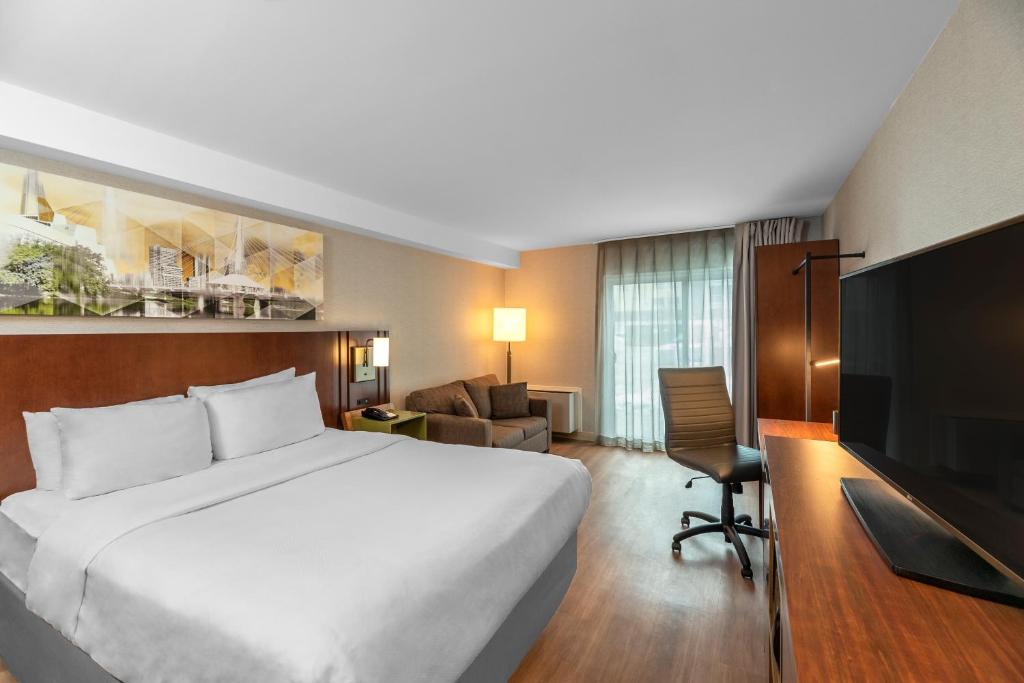 Comfort Inn - 
