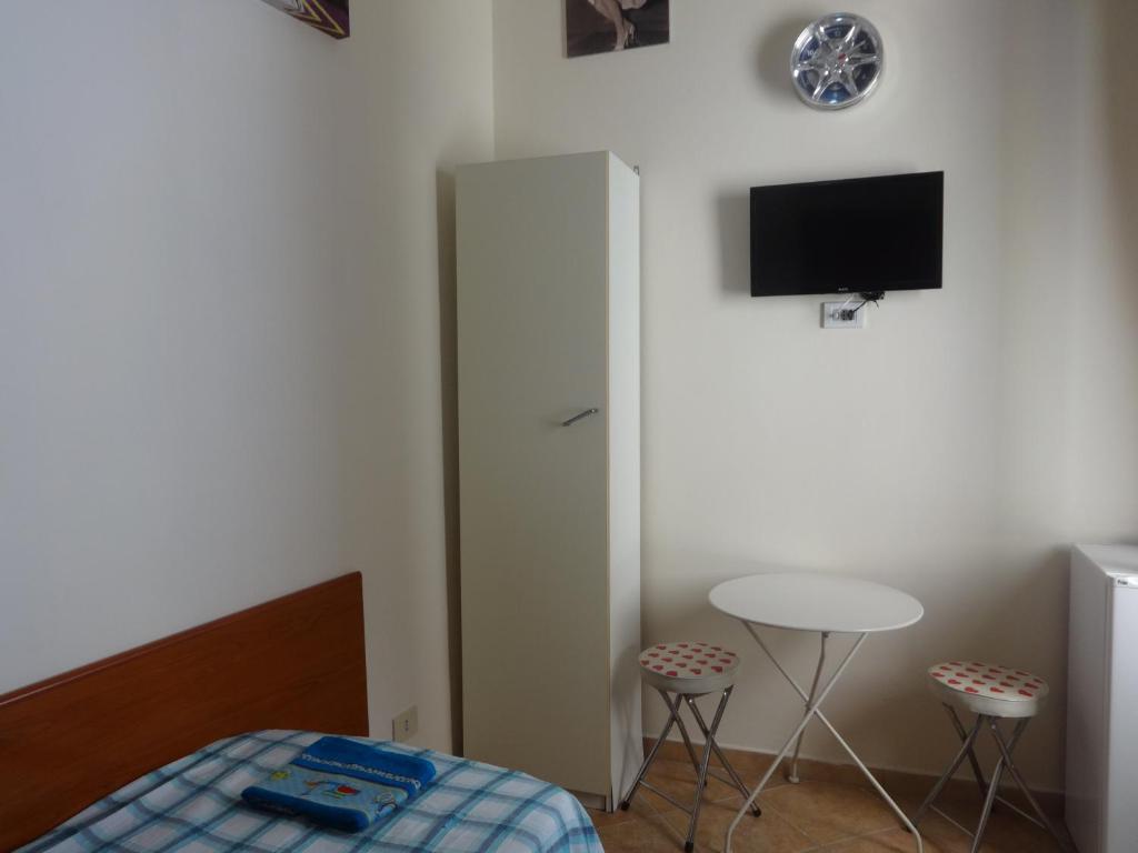 A television and/or entertainment centre at B&B Twins