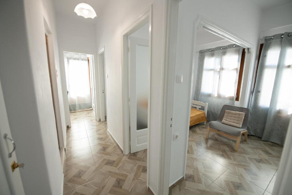 Posezení v ubytování Lovely one-bedroom flat in Skopelos