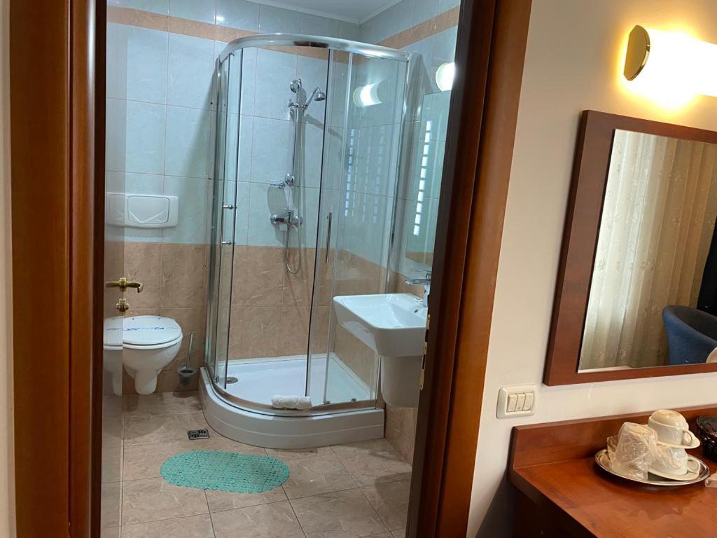 Koupelna v ubytování Samaa Hotel